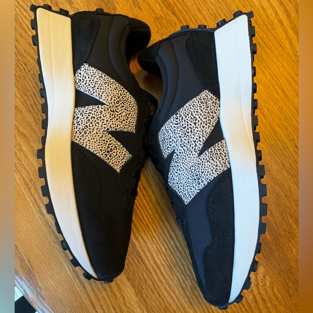 NIB New Balance 327 Black with Animal Leopard Print - Size 9 Womens/7.5 Mens